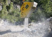 Kırıcı kepçeler Epiroc BC 2500