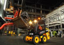 Kızak Dümen Yükleyiciler JCB 135