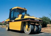 Lastik tekerlekli makaralar Caterpillar PS 300 B
