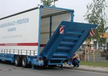 Loading platforms Dhollandia DH-ESU