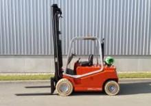 Lpg ön forkliftler BT C 4 G 250 E / D