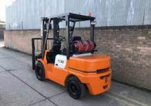 Lpg ön forkliftler Halla HLF 30