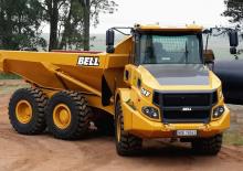 Mafsallı damperli kamyonlar Bell B18E