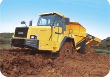 Mafsallı damperli kamyonlar Komatsu HM350-1