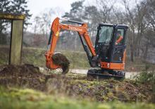 Mini ekskavatörler Hitachi ZX26U-5