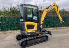 Mini Excavators New Holland E25D