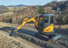 Mini Excavators New Holland E33C