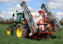 Mounted Field Sprayers Kuhn Deltis 2