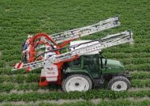 Mounted Field Sprayers Kuhn Deltis 800