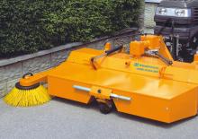Mounted Sweepers Wiedenmann CombiClean 2602