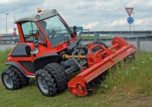 Municipal Tractors Front Hitch Aebi TT 210