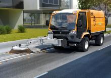 Municipal Tractors Front Hitch Lindner Unitrac 112L LDrive