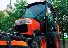 Compact Utility Tractors Kubota ST371-C