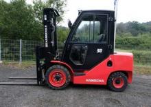 Ön forkliftler dizel M&H CPCD 30