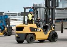 Ön forkliftler dizel Caterpillar DP 15