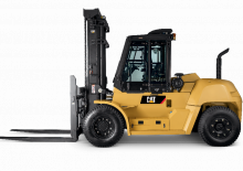 Ön forkliftler dizel Caterpillar DP135N2
