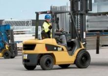 Ön forkliftler dizel Caterpillar DPH30N