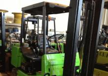 Ön forkliftler dizel Clark DPS 30