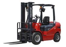 Ön forkliftler dizel Maximal FD 25 T-M2WO3