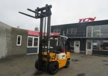 Ön forkliftler dizel Halla HDF 30