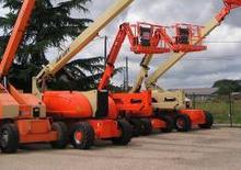 Wheeled Articulating Boom Lifts JLG 800A
