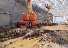 Wheeled Articulating Boom Lifts JLG 800AJ