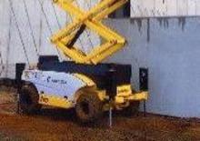 Wheeled scissor lifts Haulotte Compact 12 DX