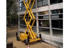 Wheeled scissor lifts Haulotte H12 SX