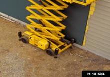 Wheeled scissor lifts Haulotte H12 SXL