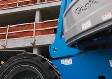 Wheeled Telescopic Boom Lifts Genie S-80