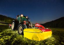 Önü açık kerpetenli biçme makineleri Fella KM 3140 FP-V