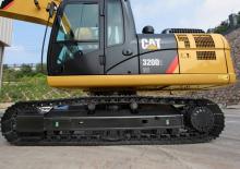 Paletli ekskavatörler Caterpillar 320D2 GC (Tier 3)