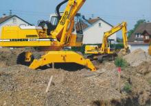 Paletli ekskavatörler Liebherr 912