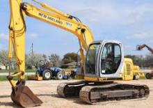Paletli ekskavatörler New Holland E130