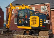 Paletli ekskavatörler JCB JZ140