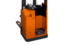Pallet Stackers Stand Up Rider Platform BT SSE 160 