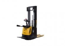 Pallet Stackers Stand Up Rider Platform Yale MS14X-IL 