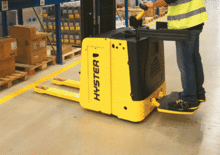 Pallet Stackers Stand Up Rider Platform Hyster S 1.5 S-SL