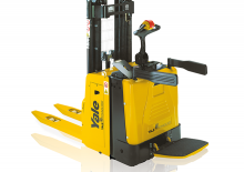 Pallet Stackers Stand Up Rider Platform Yale MS12X