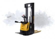 Pallet Stackers Stand Up Rider Platform Yale MS20XD