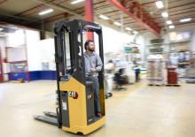 Pallet Stackers Stand Up Rider Platform Caterpillar NSR20N2S