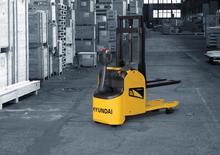 Walkie Stackers Hyundai 20 DSP 7