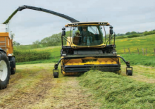 Combine harvesters pick up New Holland 300 FP STD Paddles