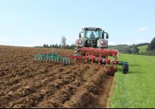 Ploughs Kverneland EG 100/200