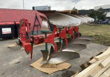 Ploughs Vogel & Noot Farmer MS 950