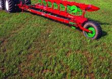 Ploughs Kverneland RB 100
