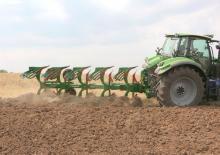 Ploughs Regent Titan NS 200 T