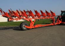 Ploughs Kuhn Vari-Leader 8 NSH