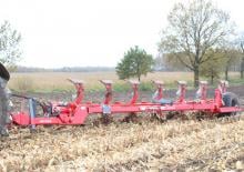 Ploughs Unia Vis XLS 7+1 