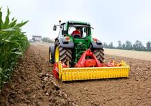 Power harrows Pöttinger Lion 302